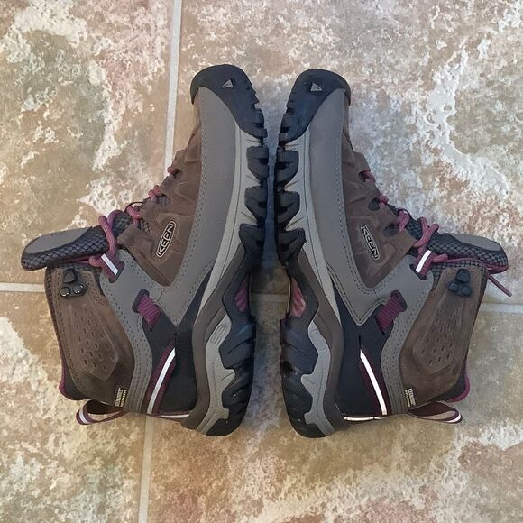 Keen women’s Targhee 3 Mid height waterproof hiking boot size 6 - Picture 6 of 16